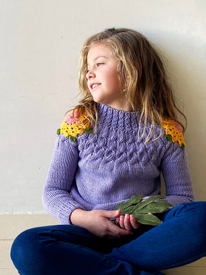Valensole Hand-Knitted Sweater in Lilac with Sunflower Crochet