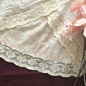 Vulcano Reversible Skirt in Vintage Blush Floral and Vanilla